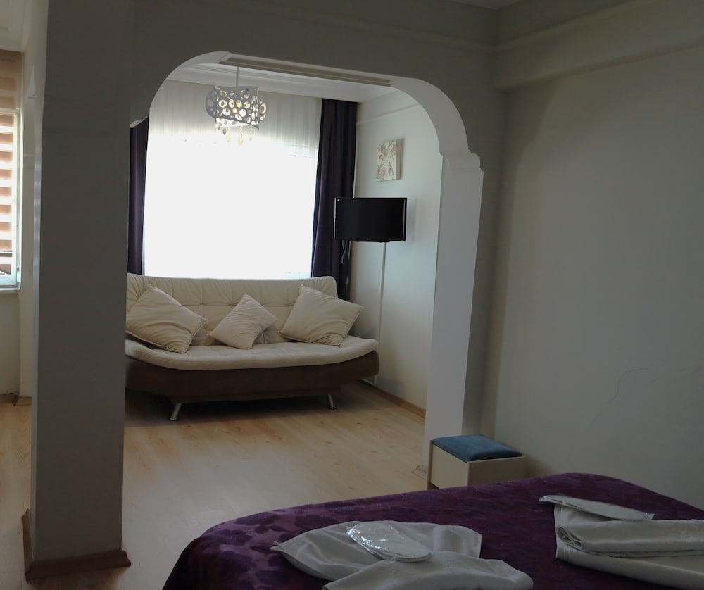 Demir Otel Restaurant 31/41