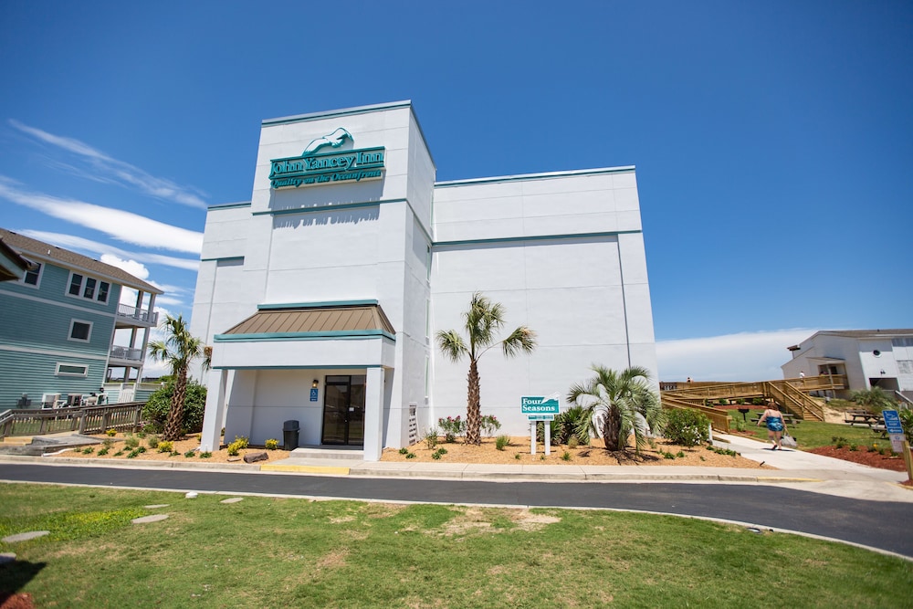 John Yancey Oceanfront Inn 2/66