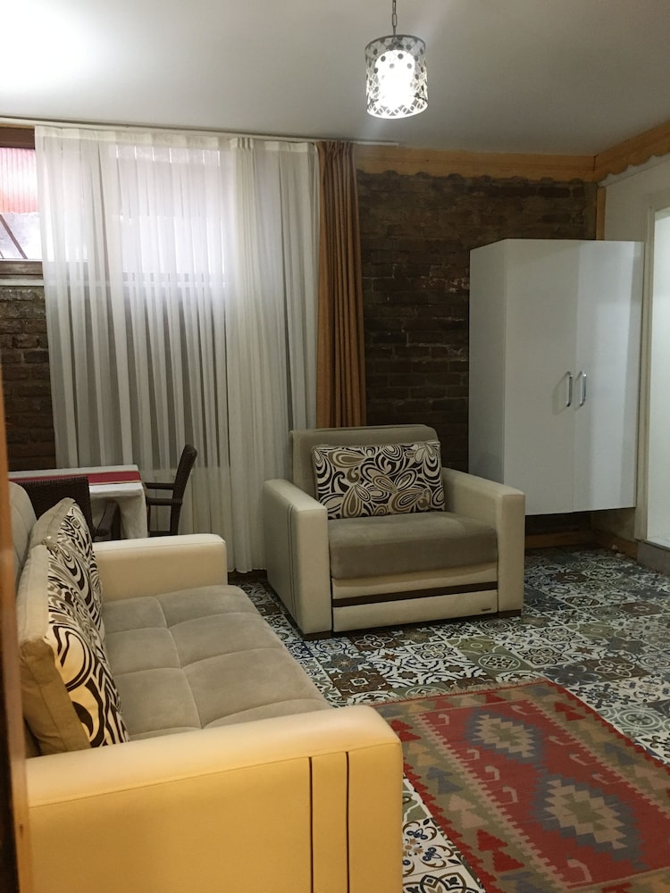Jasmine Apartment 39/55