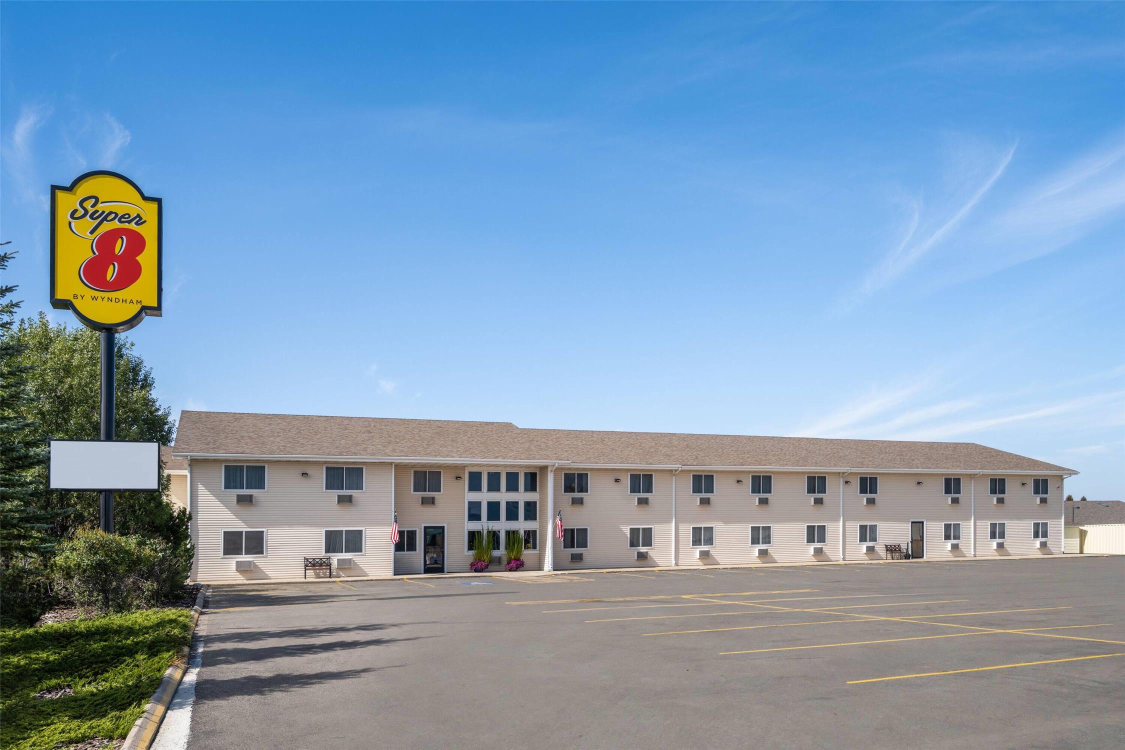Super 8 by Wyndham Lewistown 4/51