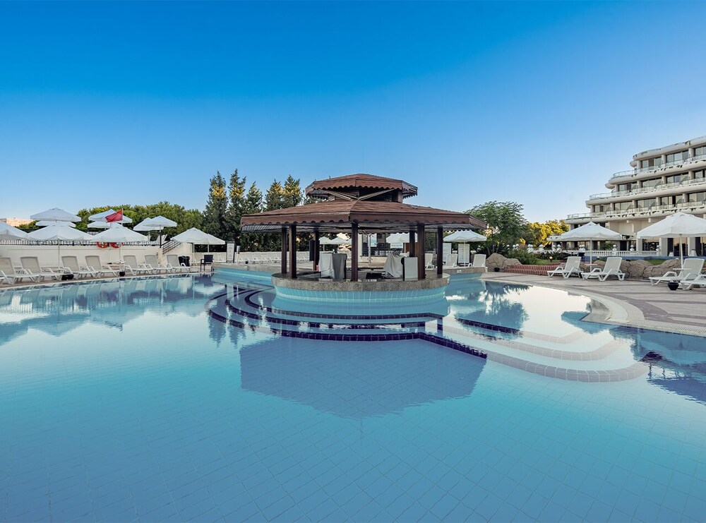 Sunrise Queen Resort 43/50