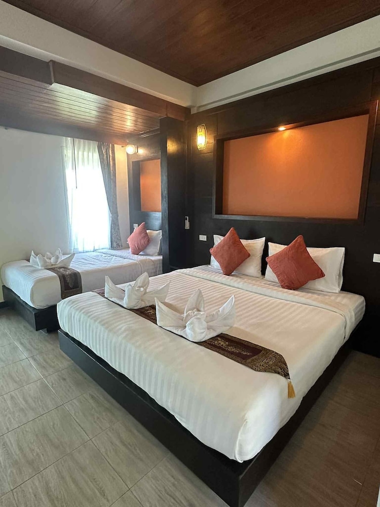 The Sea At Lanta Hotel 15/50