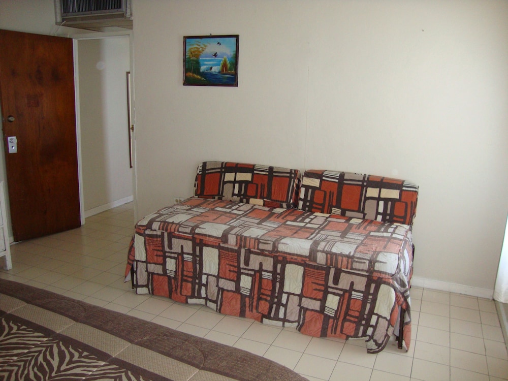 Montego Bay Club Beach Resort 30/50