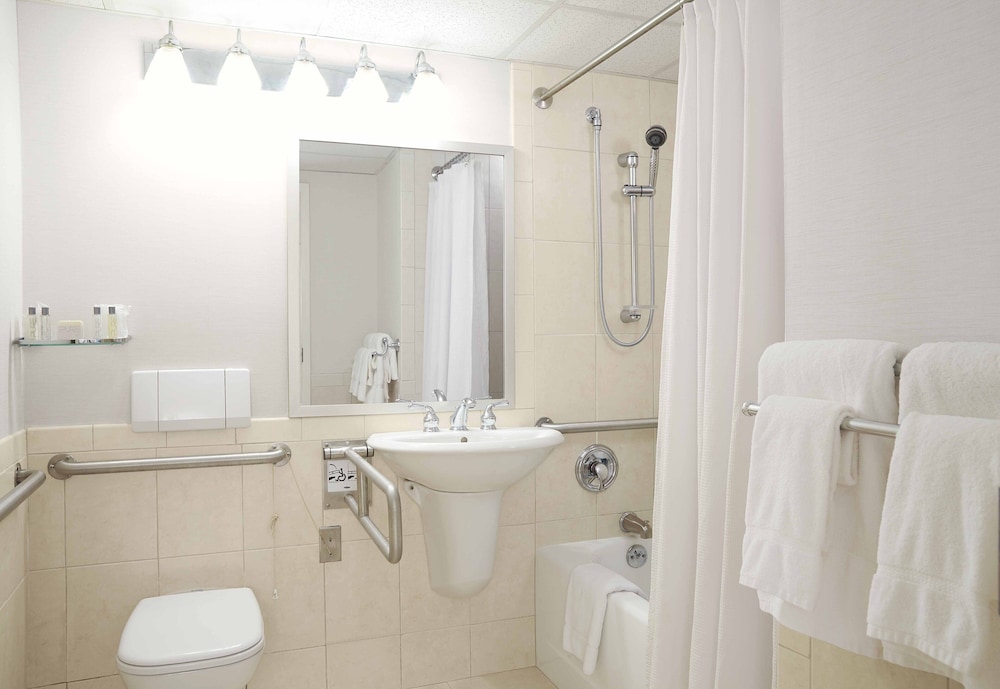 Ethan Allen Hotel 63/65