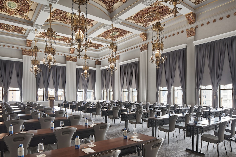 The Pfister Hotel 62/70