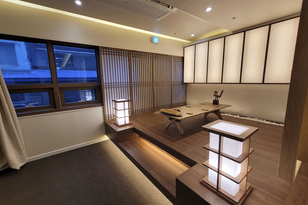 UH Suite The Jongno 15/44