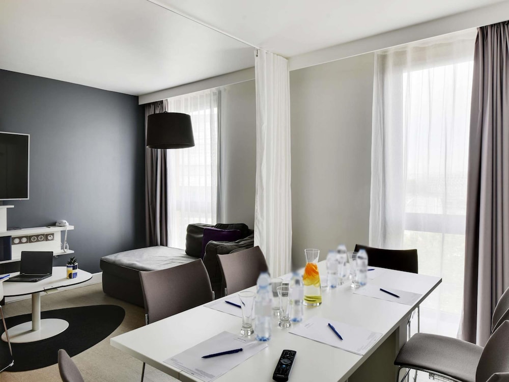 Novotel Suites Paris Issy Les Moulineaux 71/80