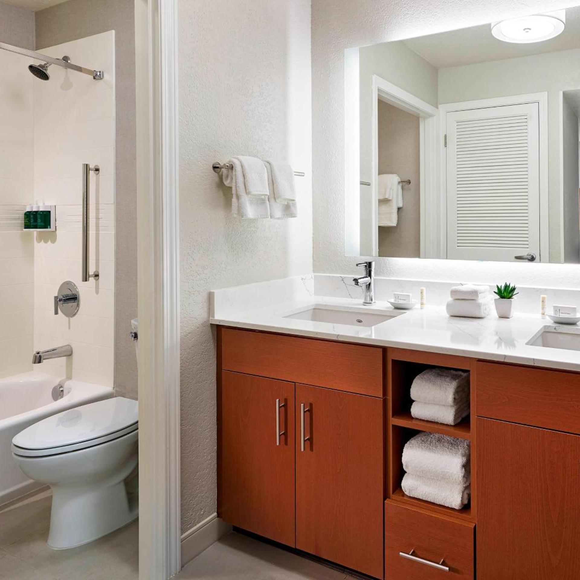 1 Bedroom, Bi Level, Loft, Suite، Residence Inn Los Angeles LAX/Manhattan Beach 3/7