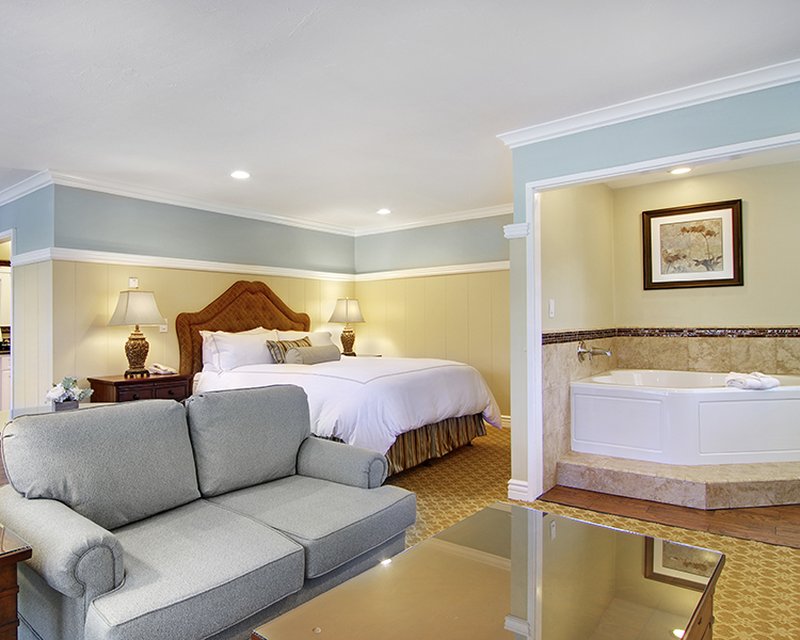 Wayside Inn 12/44