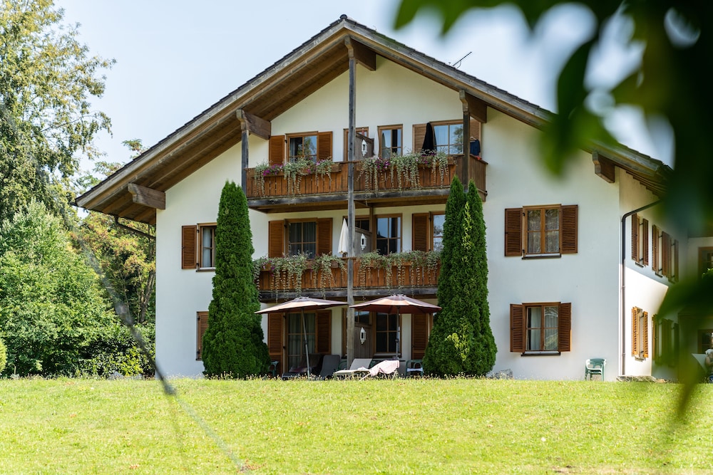 Landhotel Huber Am See 40/45