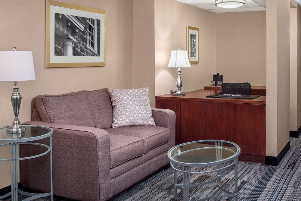 Hyatt Regency New Brunswick 36/66