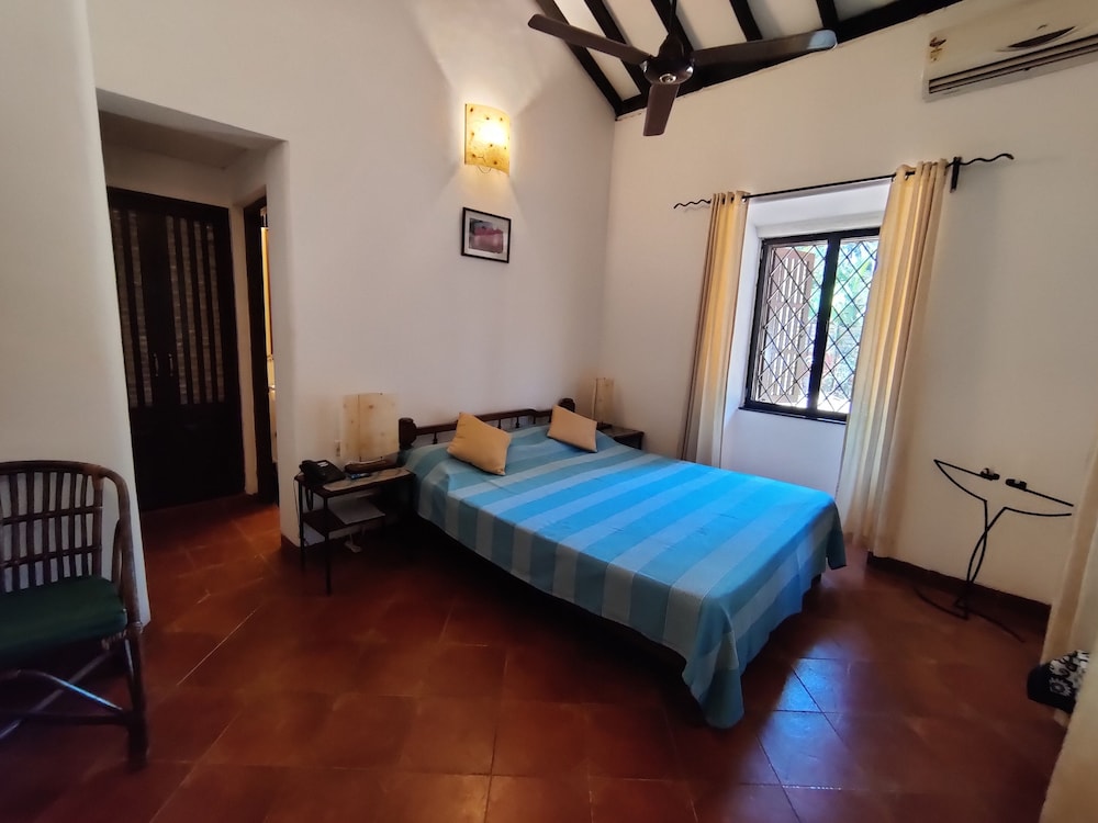Granpas Inn Bougainvillea 16/50