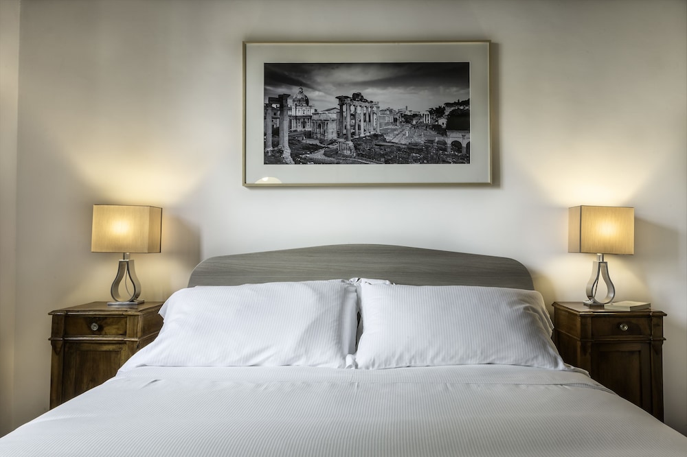 Luxury Flat in the Center of Rome 5/17