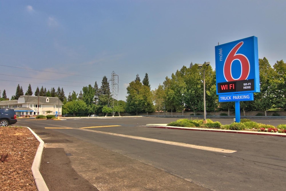 Motel6 Sacramento, CA – South Sacramento & Elk Grove 32/44