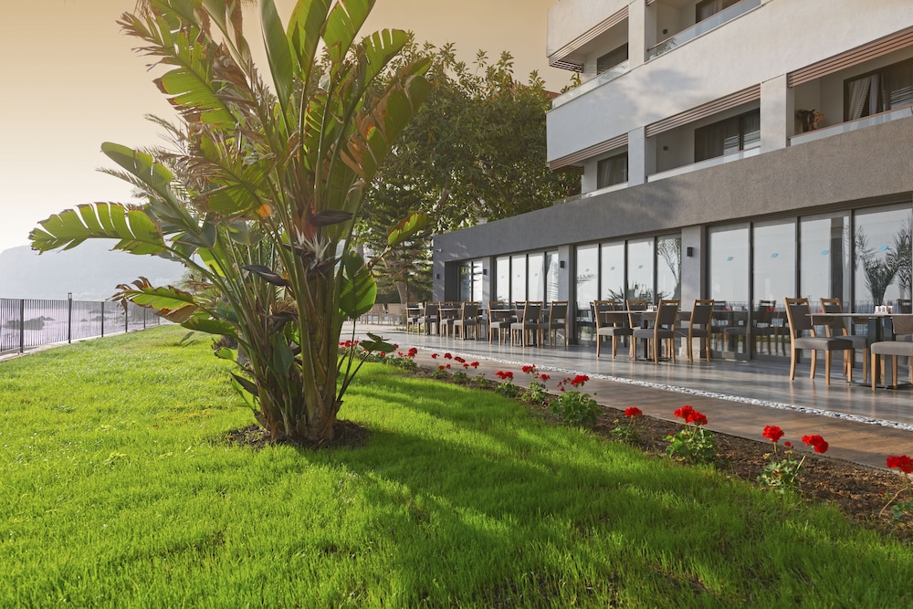 Floria Beach Hotel 15/21