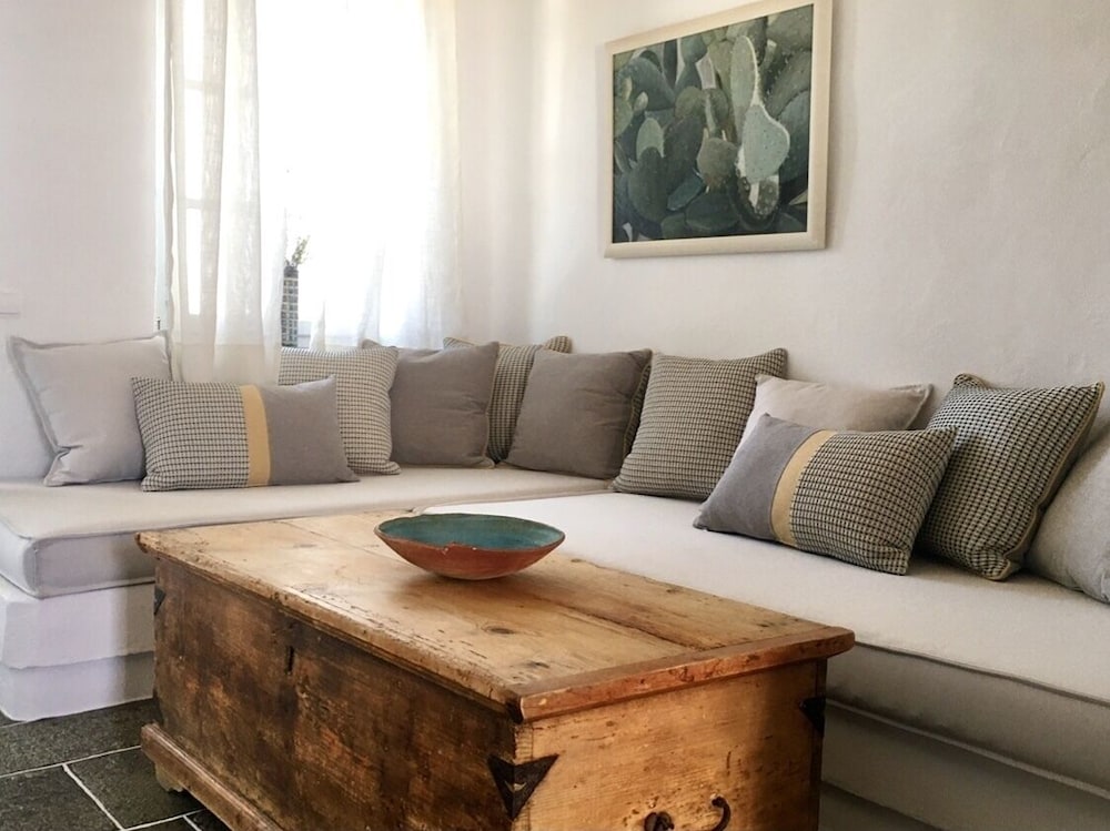 Niriedes Hotel 31/72
