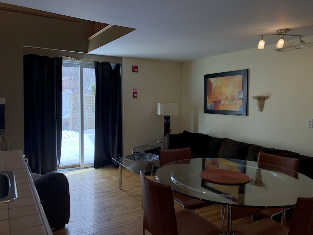 Leaside Manor By The Leaside Group 26/48