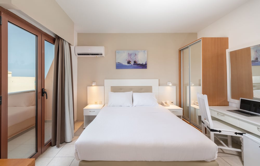 Georgias Garden by Omilos Hotels 13/50