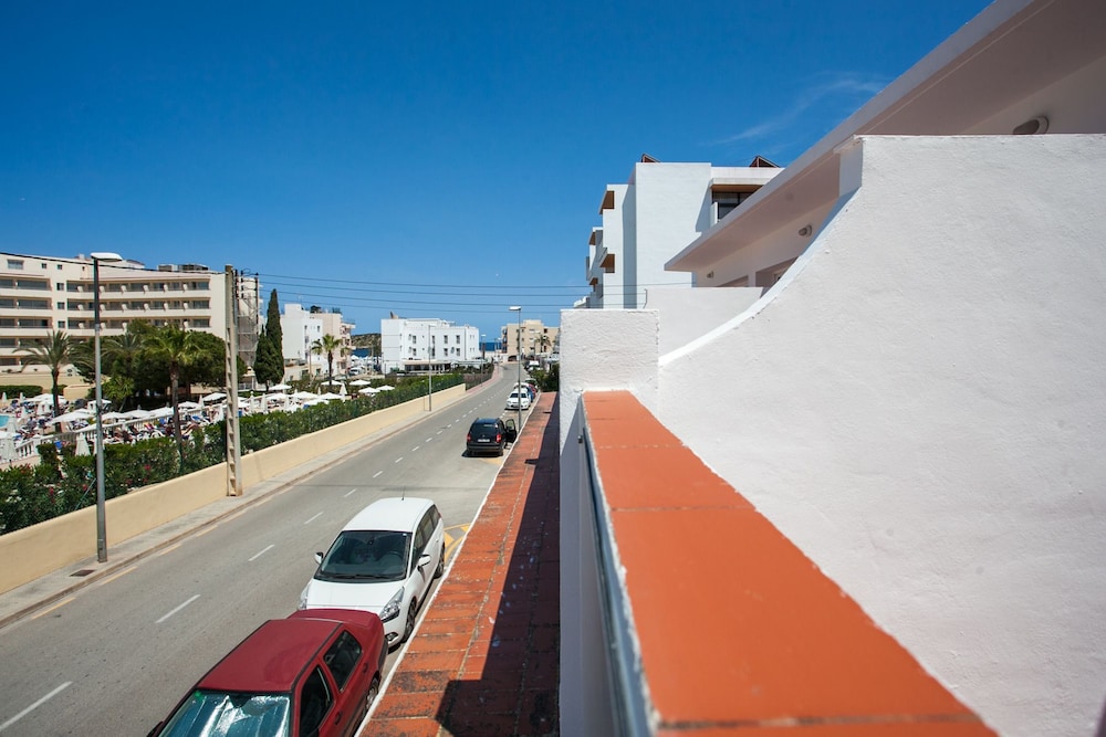 LOS PINOS 28/30