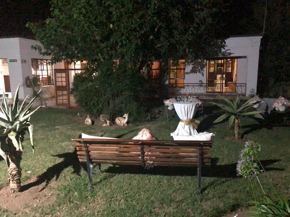 Mcbest Guest House 28/33