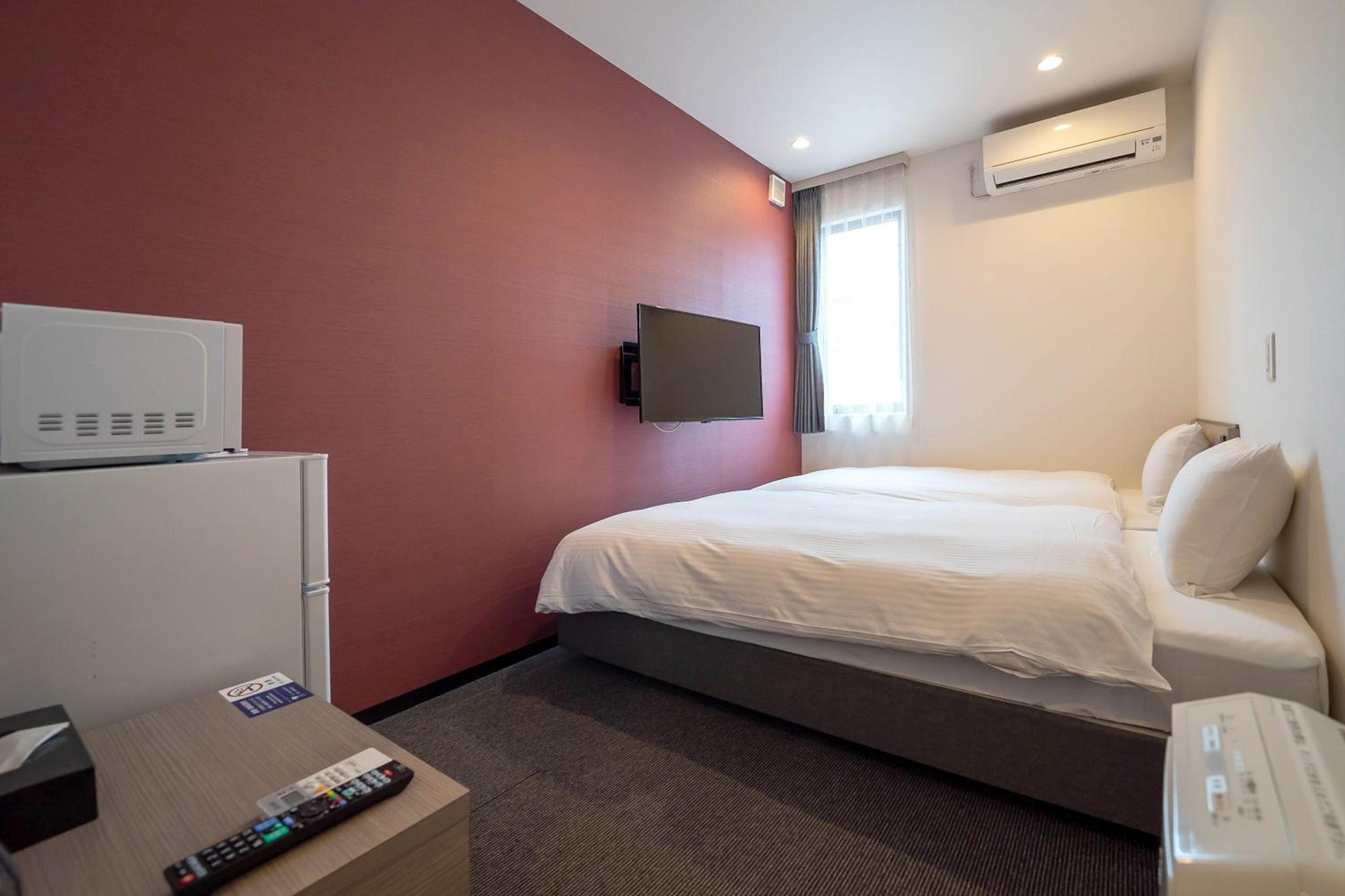 Hollywood, Twin Beds