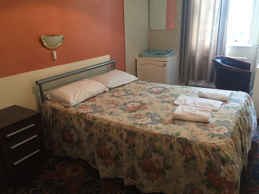 Gresham Hotel 12/50