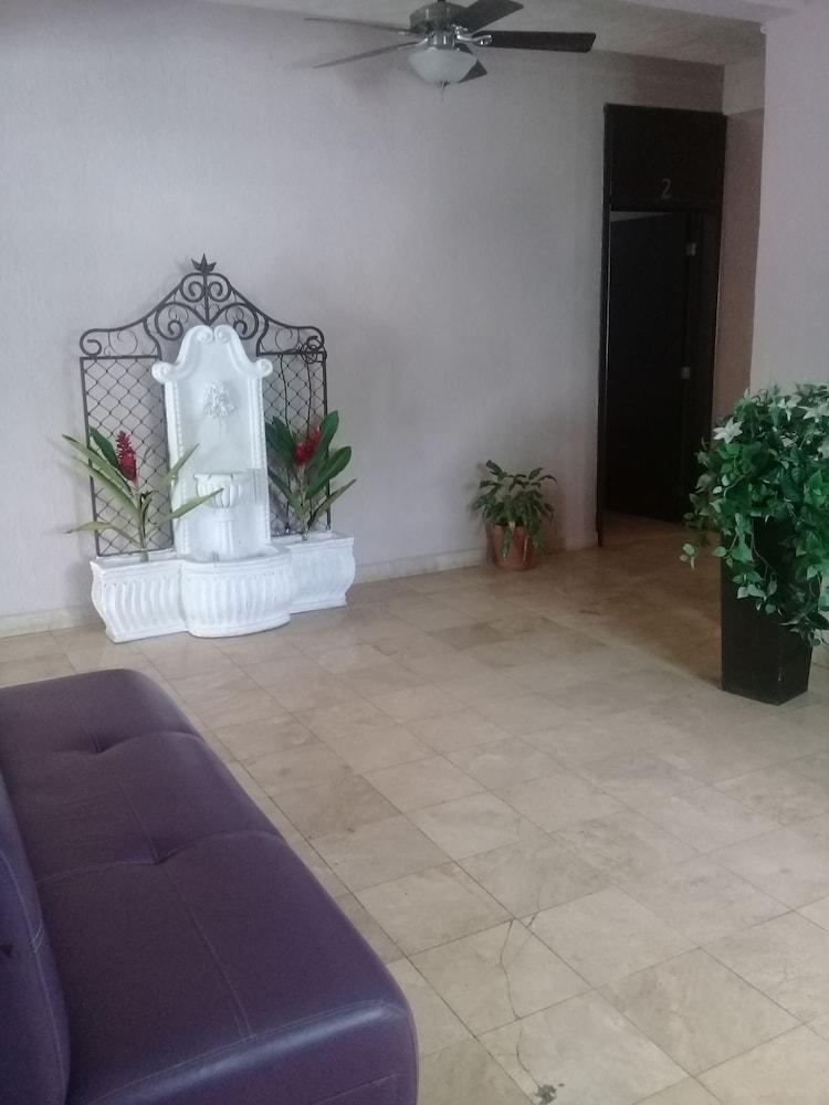 Hotel Villa Fontana 33/46