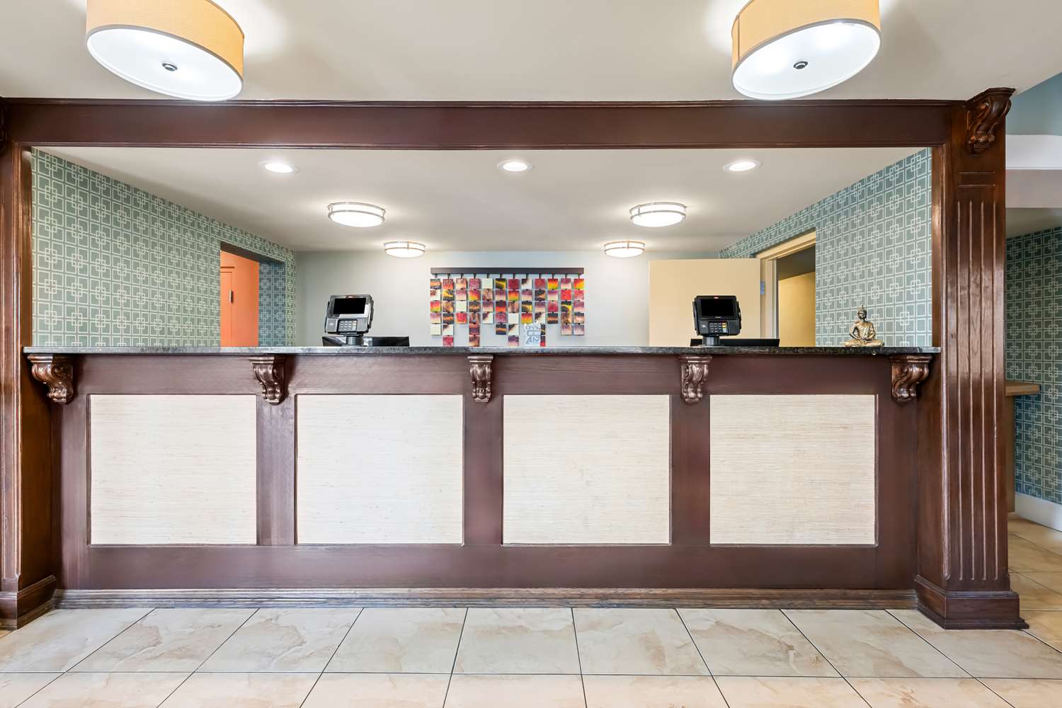 Best Western Executive Suites 5/38