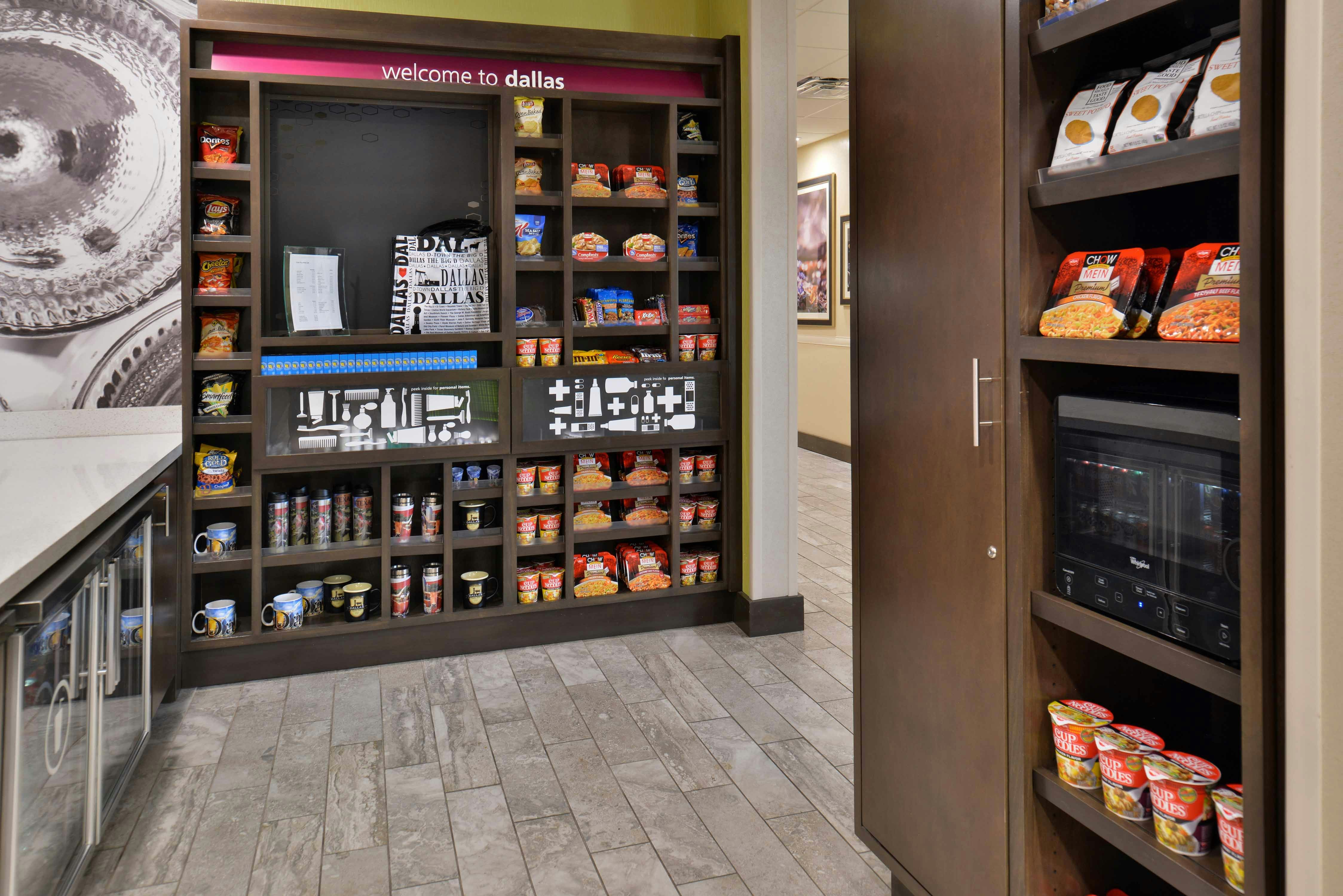 Hampton Inn Suites Dallas Market Center 48/75