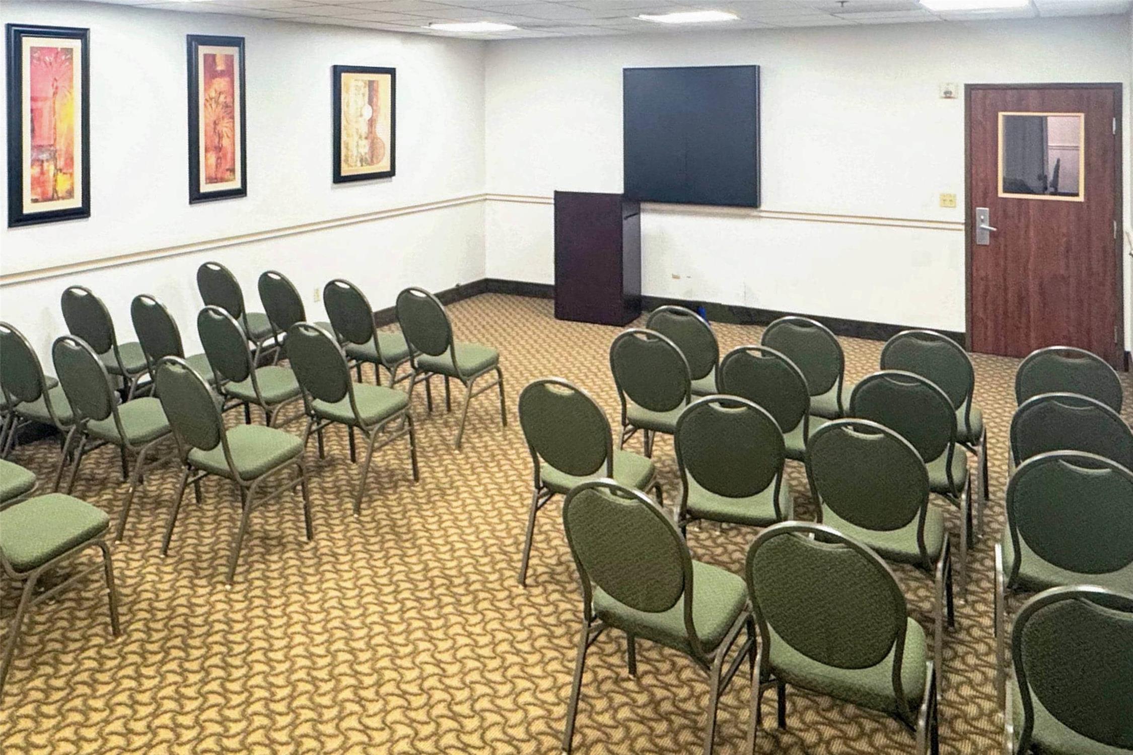 Comfort Suites Westchase Houston Energy Corridor 44/54