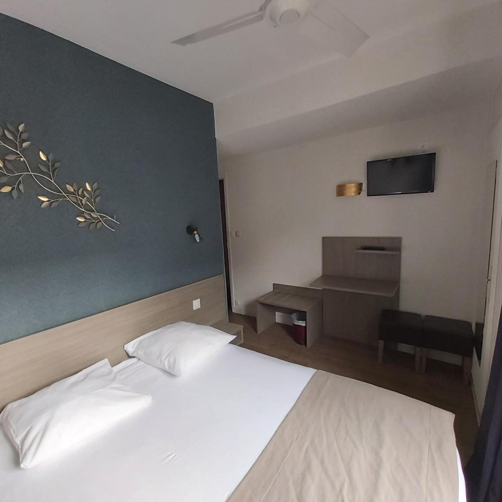 HOTEL EIFFEL KENSINGTON 14/52