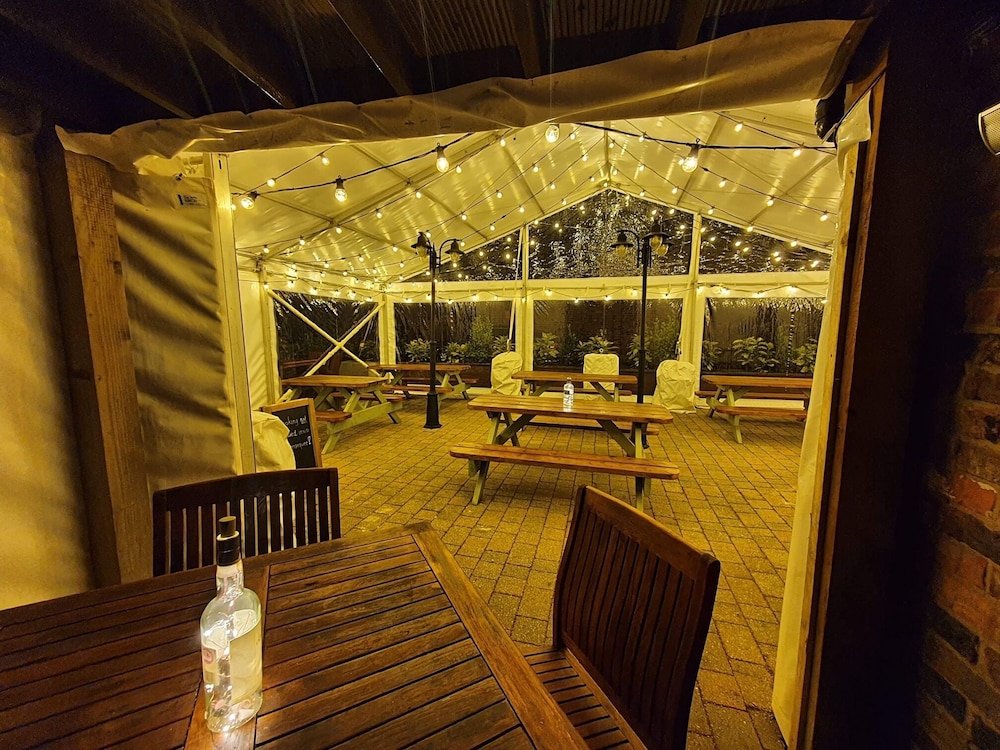 The Rose and Crown 36/49