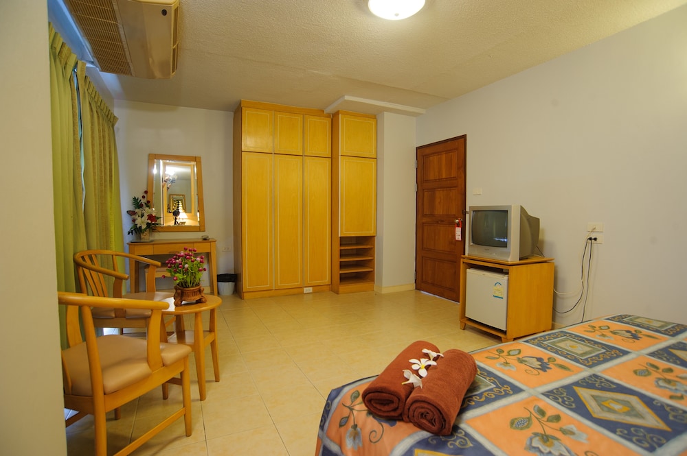 Diamond City Place 10/44