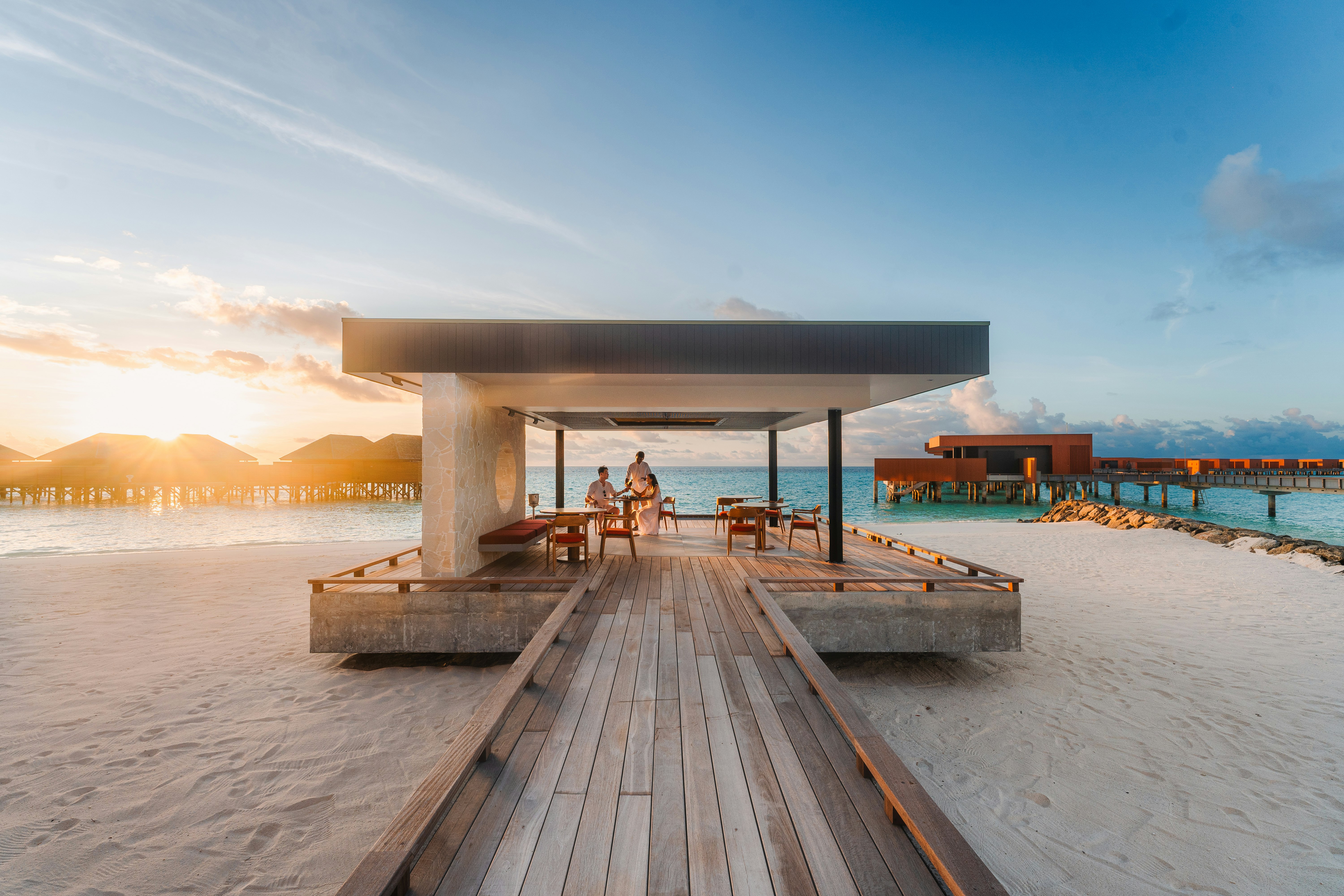 Veligandu Island Resort & Spa 170/172
