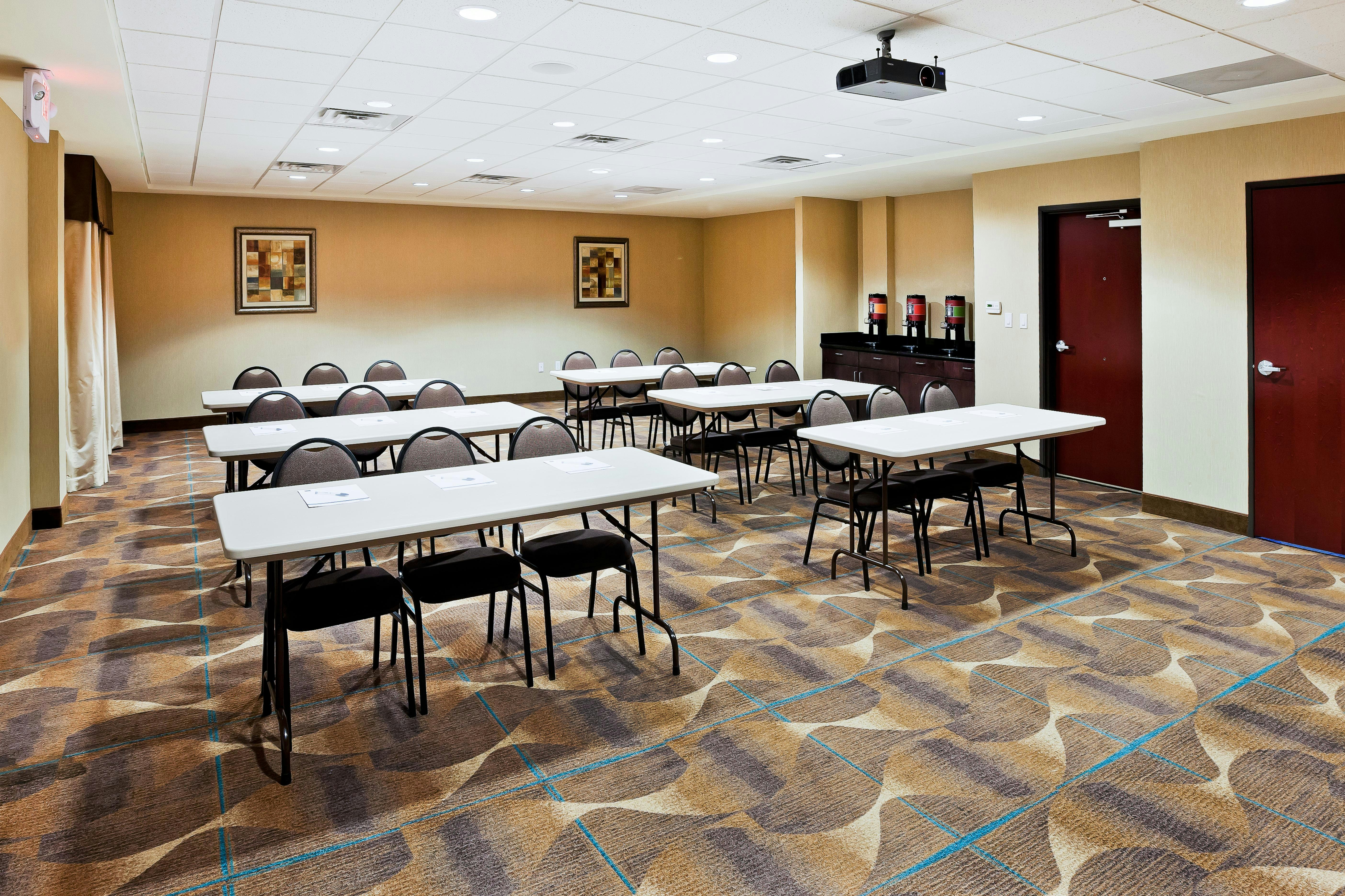 Hampton Inn & Suites Liberal 30/36