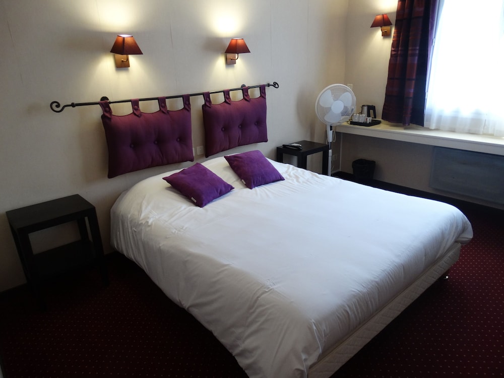 Le Castel Fleuri Hotel 11/61
