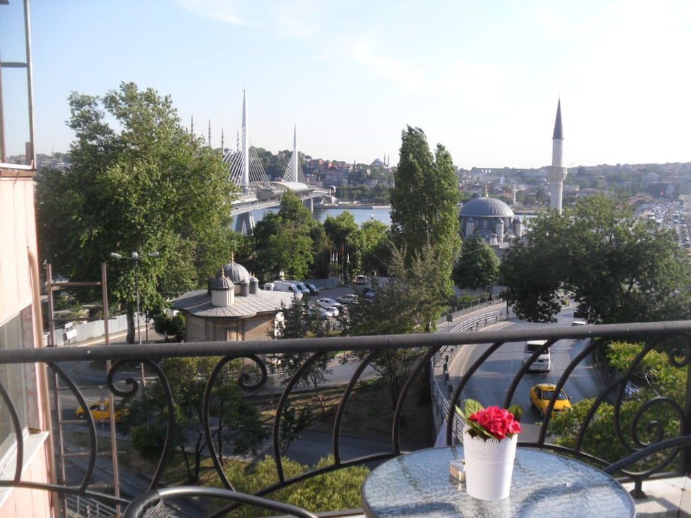 Galatolia Suites 39/50