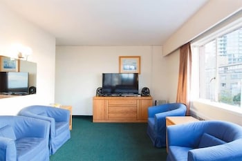 English Bay Hotel 36/62