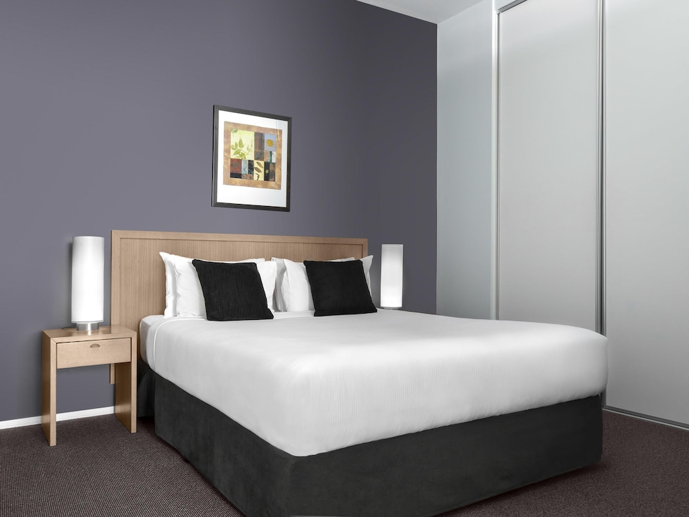 1 BEDROOM, APARTMENT