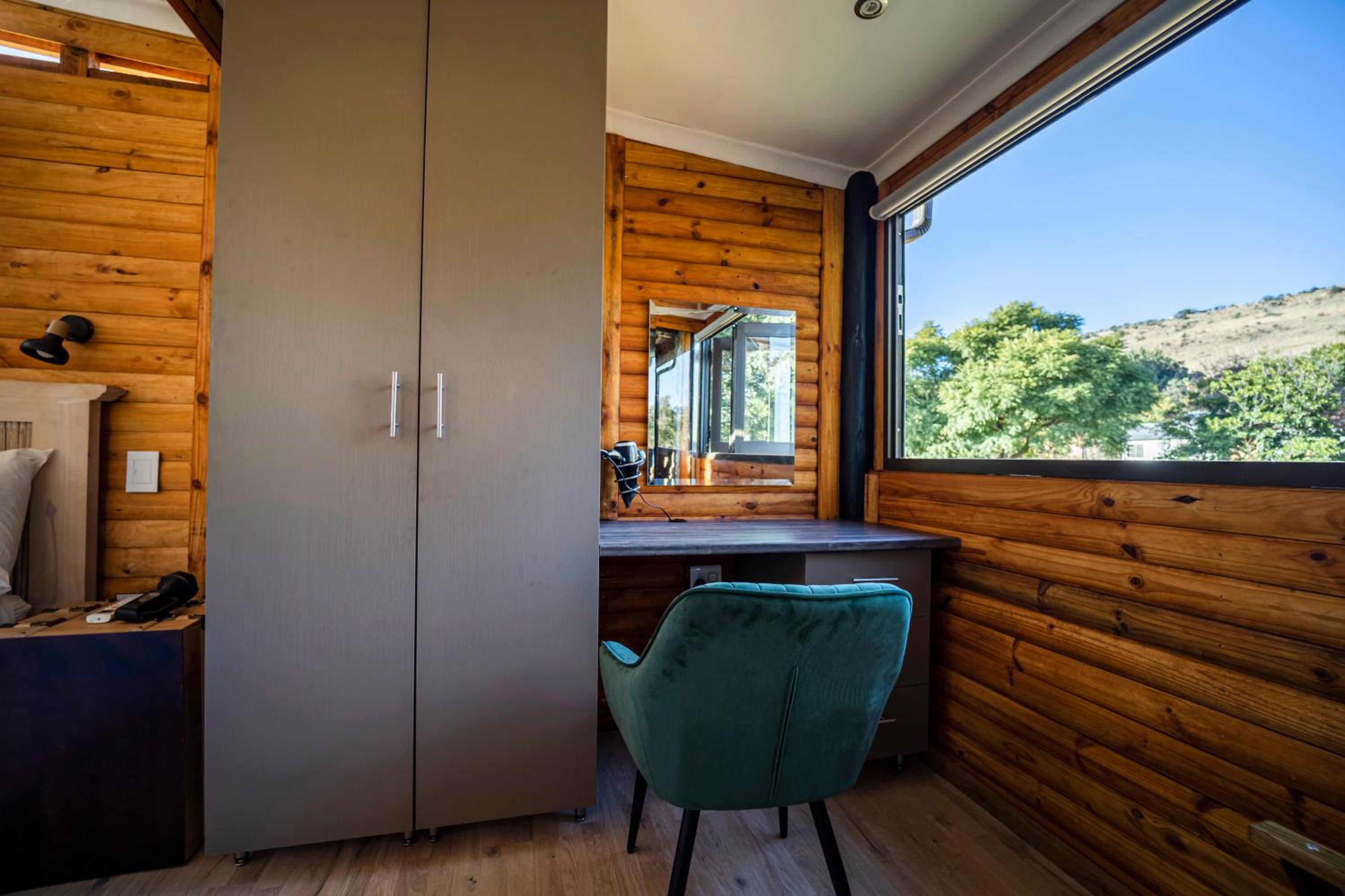 Windsong Living 24/50