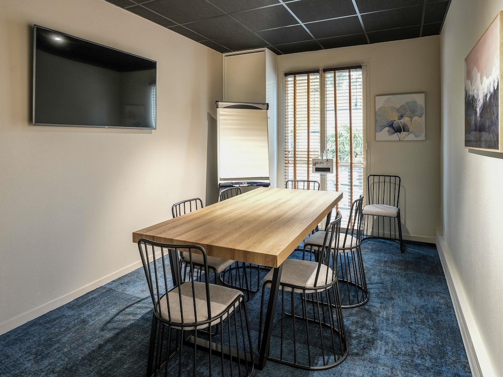 Ibis Vitre Centre 51/63