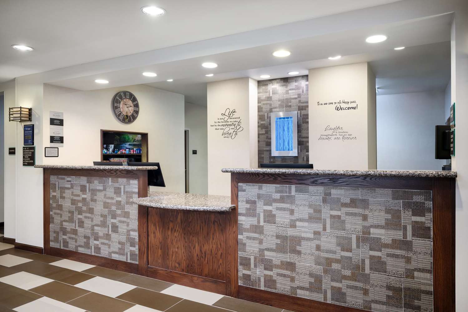 Green Mill Village Hotel & Suites, BW Signature Collection 2/12