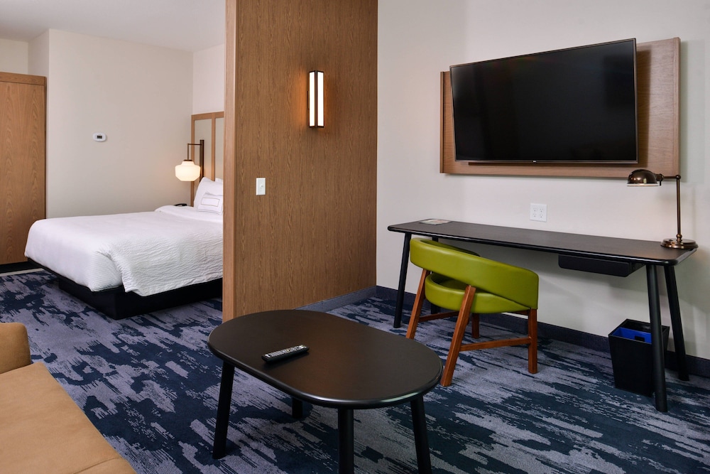 Fairfield Inn Suites Minneapolis Shakopee 48/50