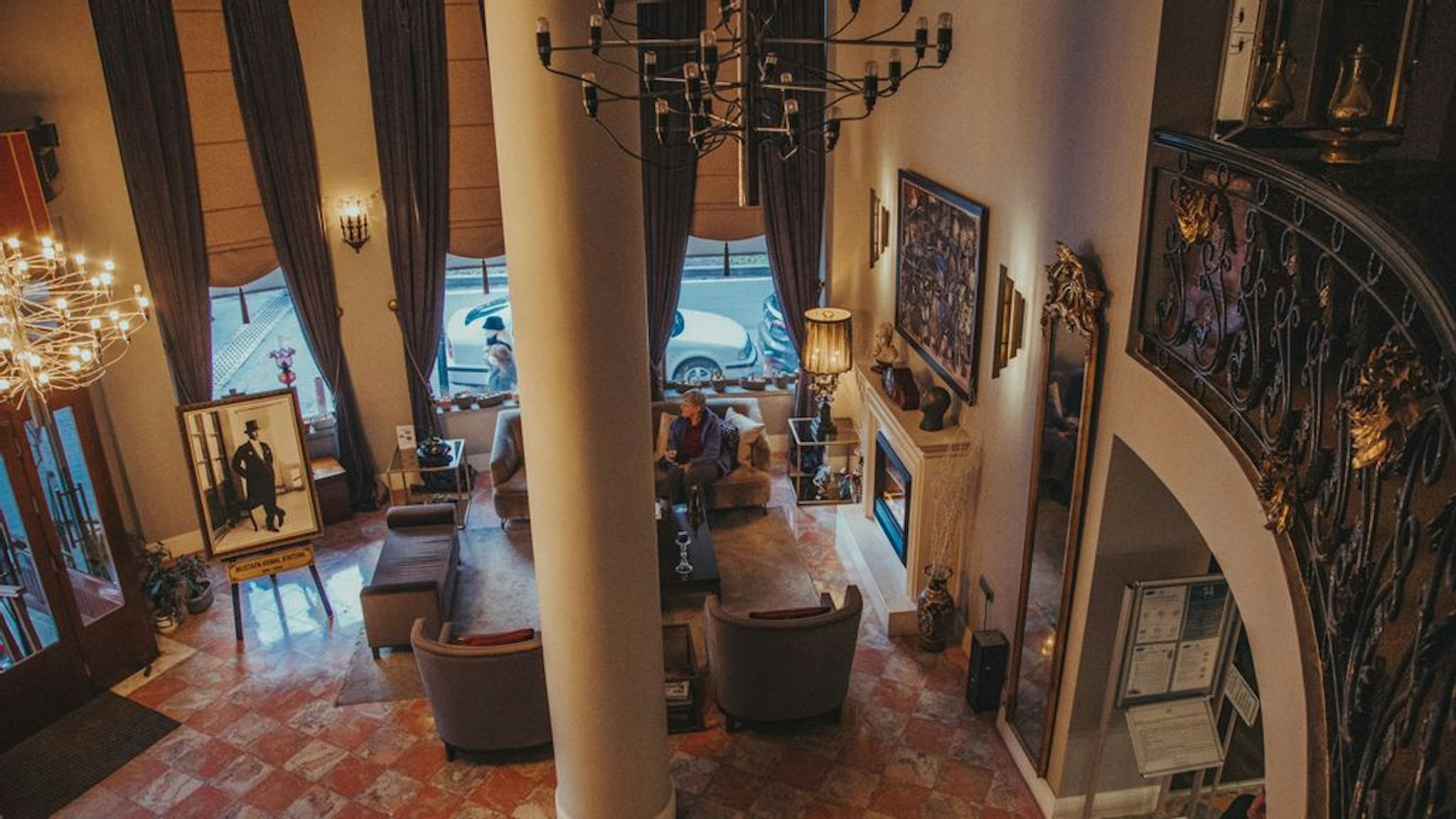 Atlas Oteli 12/13