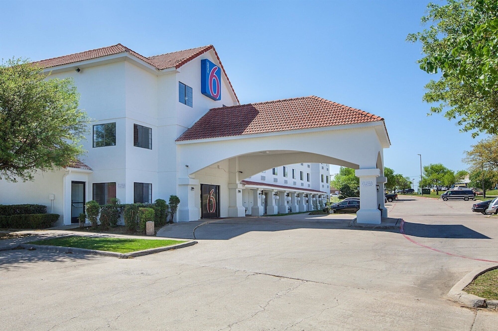 Motel6 Bedford, TX - Fort Worth 35/38