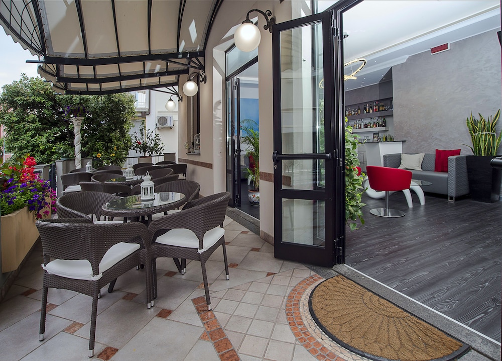 Hotel Piccinelli 8/63