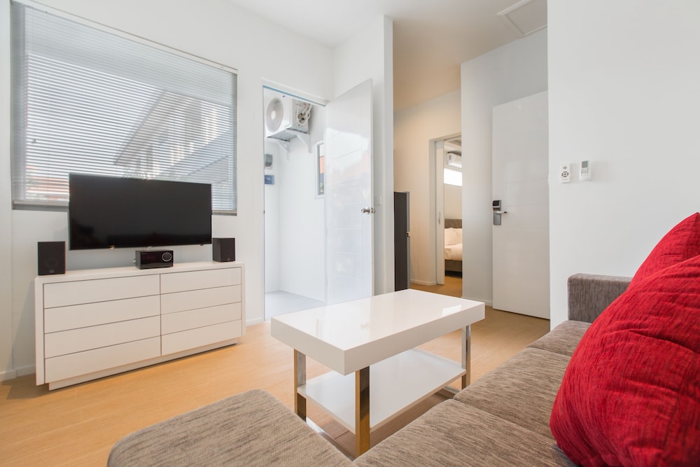 Coast Boutique Apartments 22/53