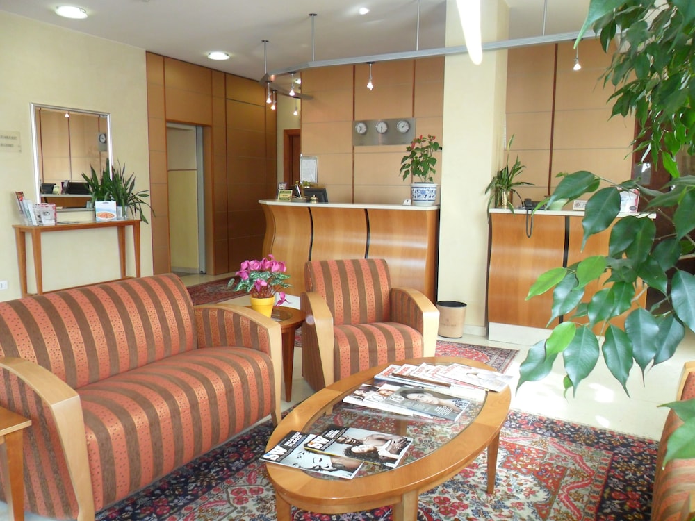 Hotel Riviera 38/55