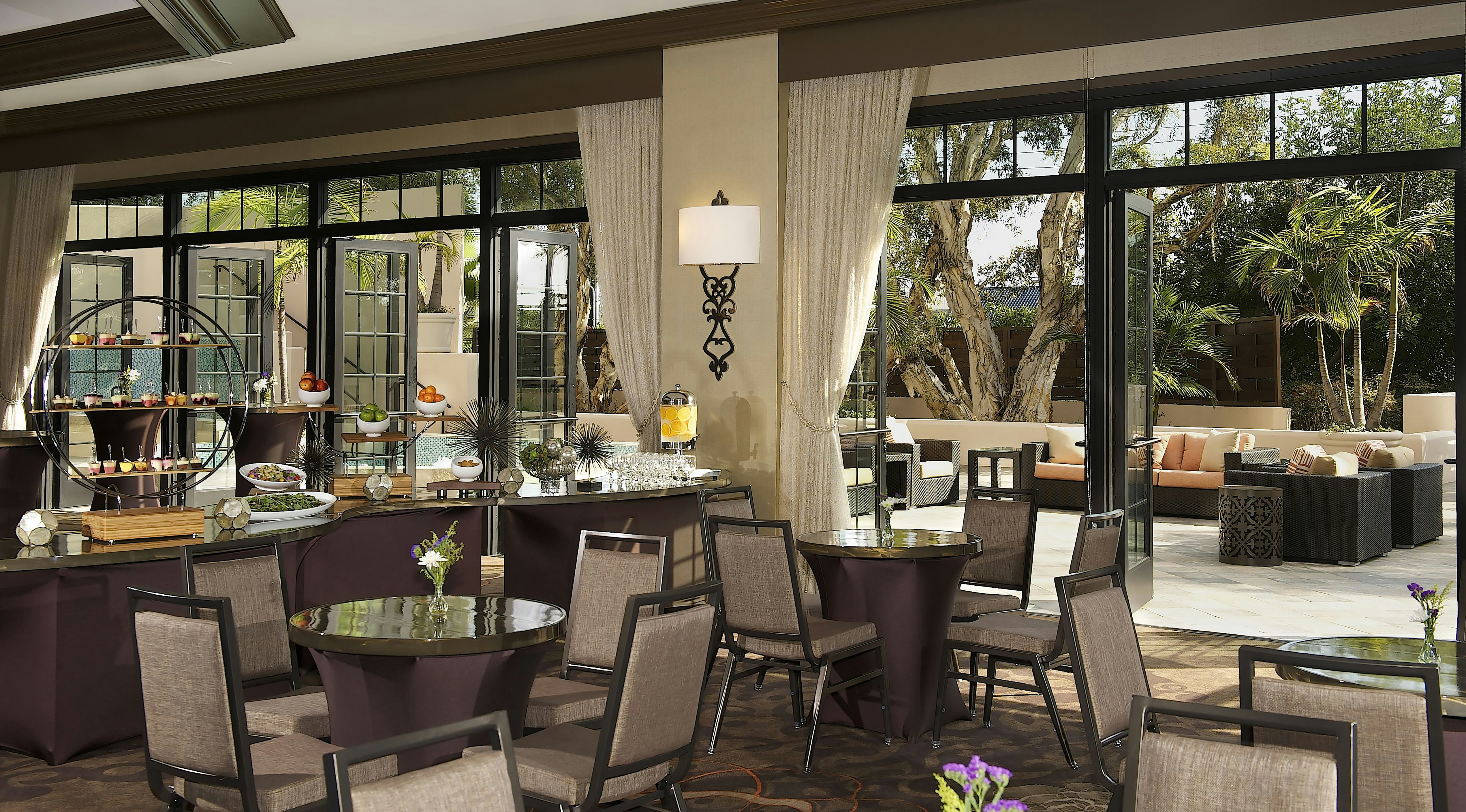 Hilton Orange County/Costa Mesa 55/78
