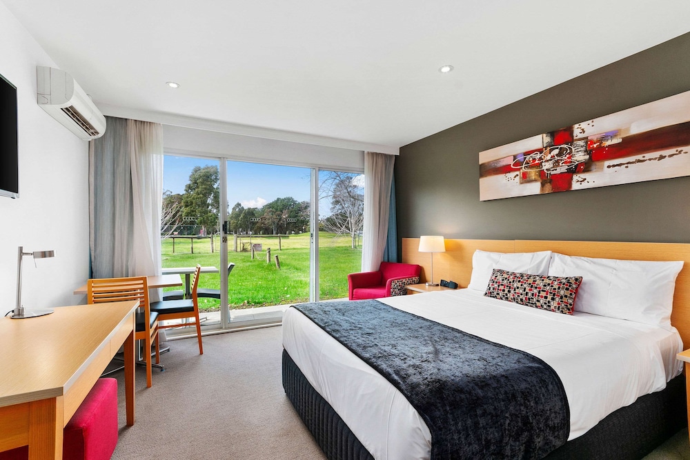 Suite, Queen Bed